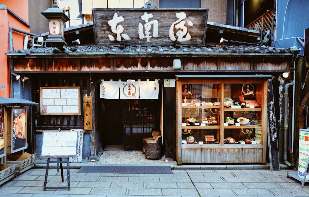 découvrez nos conseils de voyage au japon pour une expérience inoubliable. que ce soit pour la culture, la gastronomie ou les transports, nos astuces vous aideront à explorer le pays des traditions et des technologies.